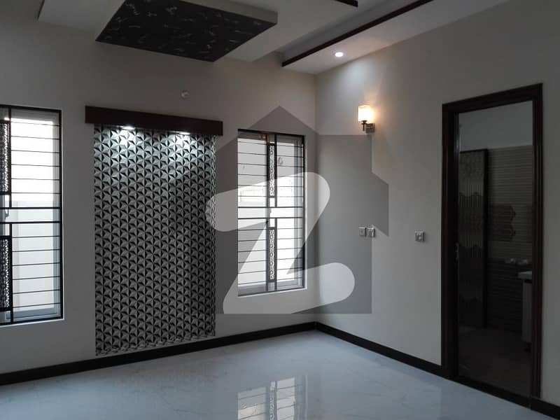 10 Marla Upper Portion In Wapda Town Phase 1 - Block K2 Is Available For rent