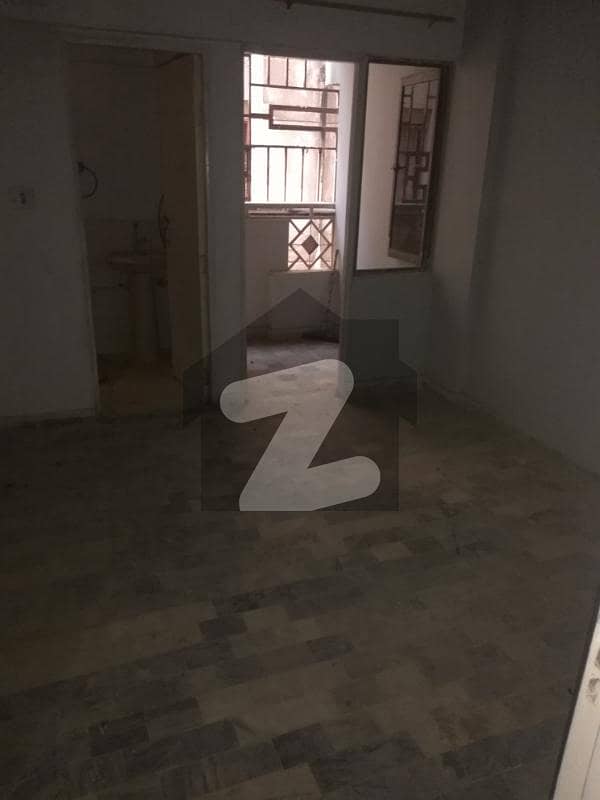 Flat Of 400 Square Feet For Sale In Gulistan-E-Jauhar - Block 19