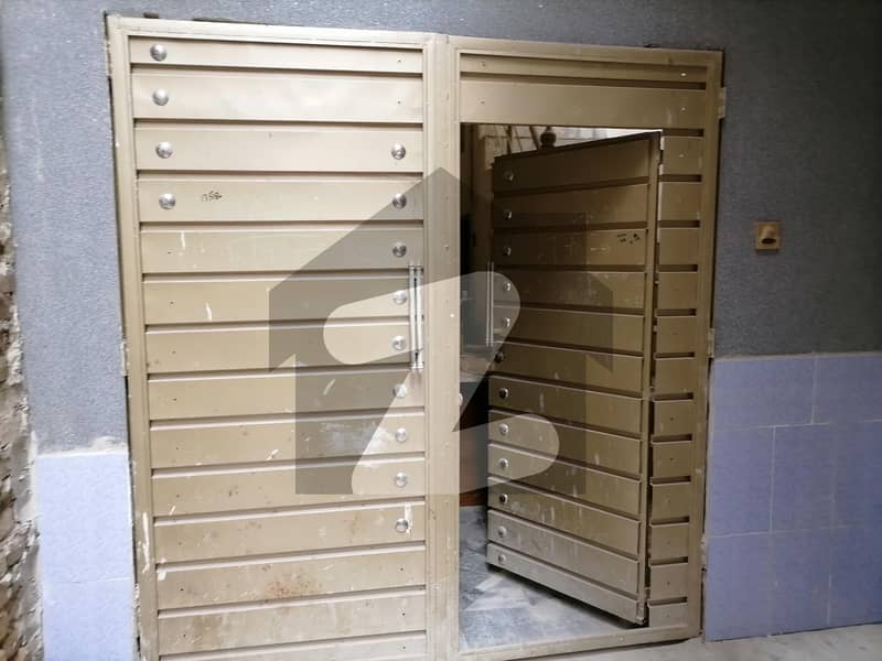 ڈلا زیک روڈ پشاور میں 2 کمروں کا 1 مرلہ مکان 35 لاکھ میں برائے فروخت۔