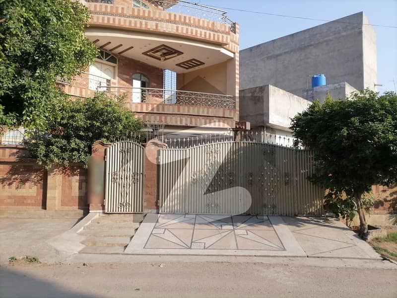 House For Grabs In 11 Marla Marghzar Officers Colony