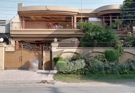 مرغزار آفیسرز کالونی ۔ بلاک پی مرغزار آفیسرز کالونی لاہور میں 6 کمروں کا 1 کنال مکان 5 کروڑ میں برائے فروخت۔