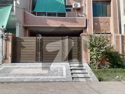 10 Marla House For sale In Marghzar Officers Colony - Block N Lahore