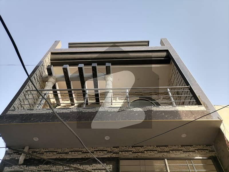 Good 4 Marla House For sale In Aashiana Road