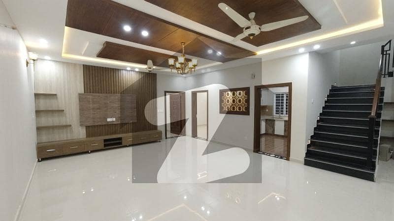 10 Marla Brand New House - Bahria Enclave Islamabad
