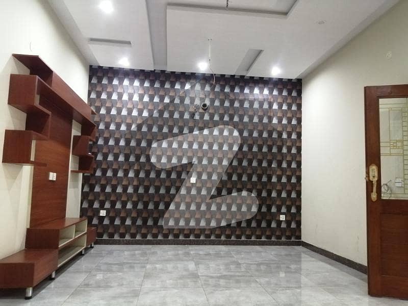 10 Marla Corner Double Storry House For Sale Hunza Block Prime Location