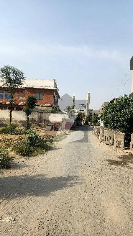 ایچیسن سوسائٹی لاہور میں 5 مرلہ رہائشی پلاٹ 78 لاکھ میں برائے فروخت۔