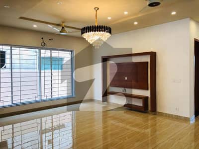 22 Marla With Sweeming Pool Beautiful House Available For Sale At Reasonable Price in Paragon City | Mounds Block