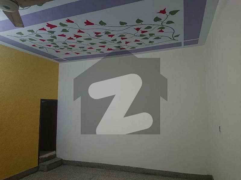 چکری روڈ راولپنڈی میں 3 کمروں کا 10 مرلہ مکان 1.35 کروڑ میں برائے فروخت۔