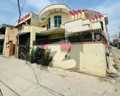 Highly-Desirable Corner House Available In Allama Iqbal Town For sale