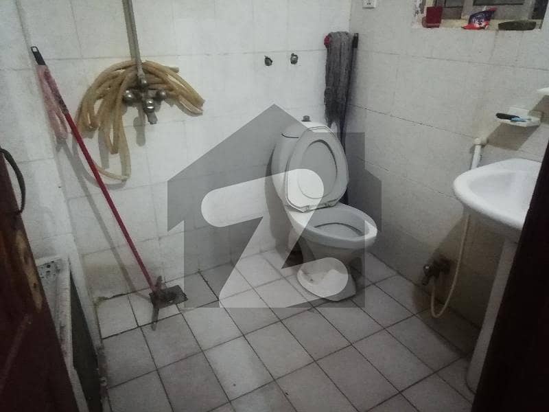 Flat available for rent Model Town Block M, Model Town, Lahore ID45130085