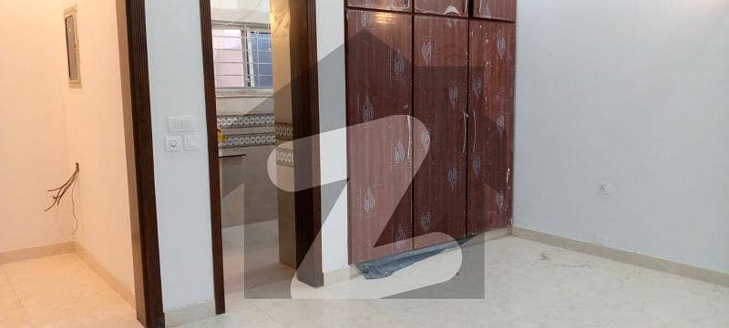 5 Marla Upper Portion Fully Furnished For Rent Ali Park Lahore Can't
