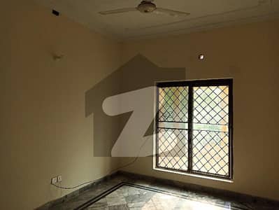 Idyllic Lower Portion Available In Allama Iqbal Town - Asif Block For rent