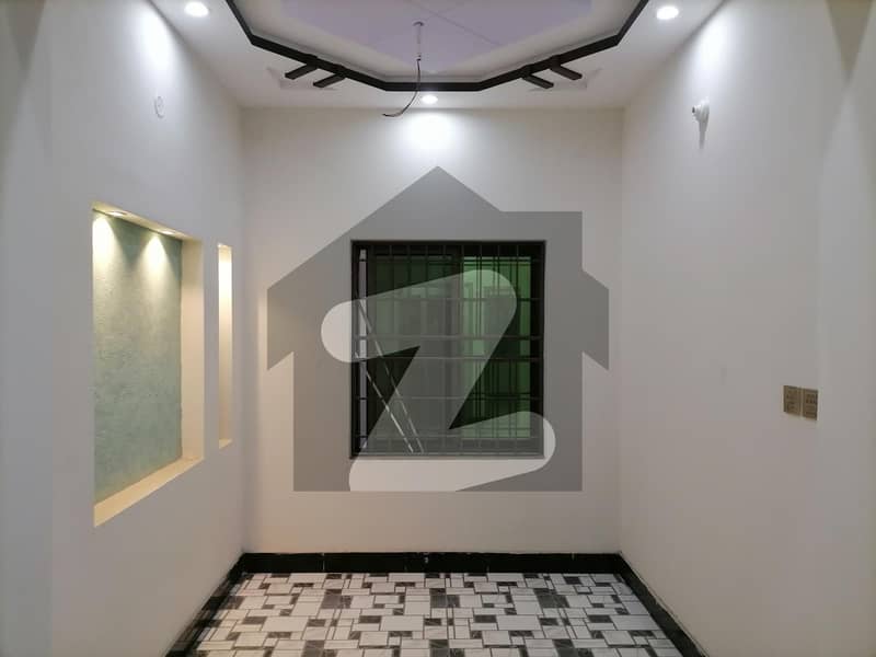 A 3 Marla House In Gulshan-e-Ravi Is On The Market For rent