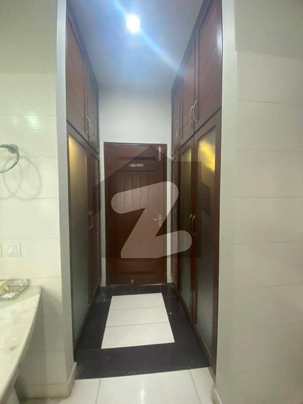 ڈی ایچ اے فیز 6 ڈیفنس (ڈی ایچ اے) لاہور میں 2 کمروں کا 1 کنال زیریں پورشن 1.4 لاکھ میں کرایہ پر دستیاب ہے۔