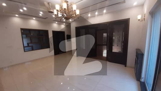 Ideal Location 10 Marla House Available For Sale In Banker Society E Block
