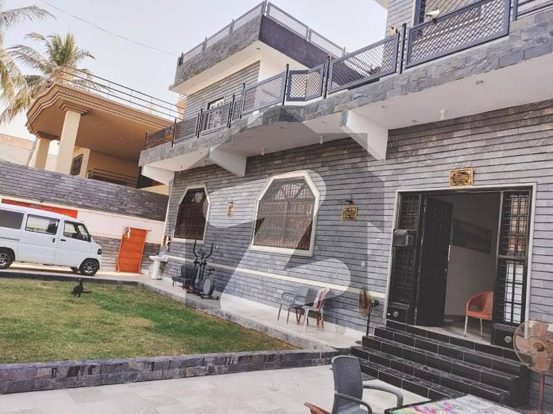 گلستانِِ جوہر ۔ بلاک اے 1 گلستانِ جوہر,کراچی میں 8 کمروں کا 1 کنال مکان 10.5 کروڑ میں برائے فروخت۔
