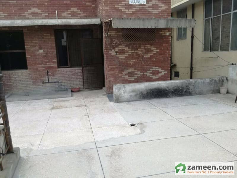 1 Kanal Upper Portion For Rent In New Garden Town Lahore Garden Town