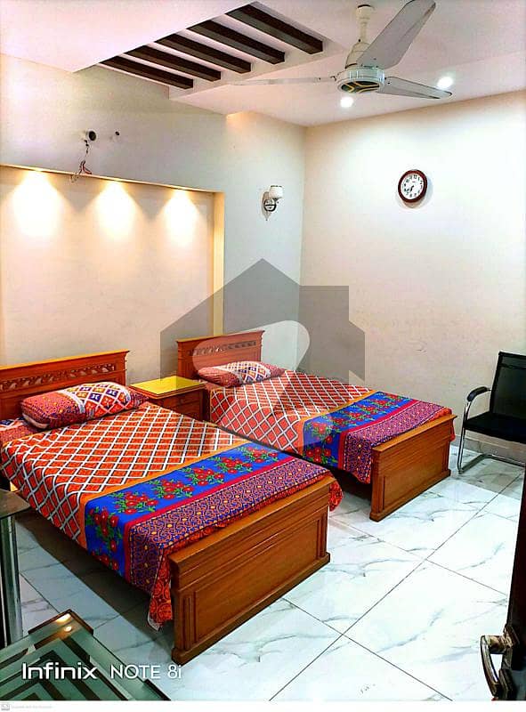 پیراگون سٹی لاہور میں 1 کمرے کا 9 مرلہ کمرہ 28.0 ہزار میں کرایہ پر دستیاب ہے۔