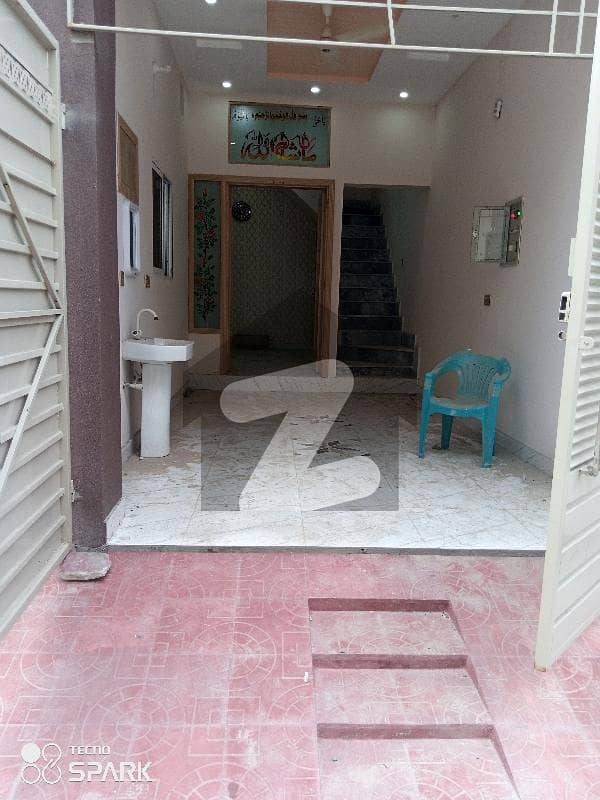 خیابان کالونی 3 فیصل آباد میں 2 کمروں کا 3 مرلہ مکان 21 ہزار میں کرایہ پر دستیاب ہے۔