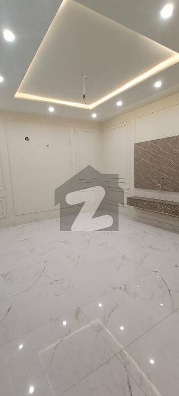 10 Marla vip double story house available for Rent in Ayesha Block Abdullah Garden Canal Road fsd