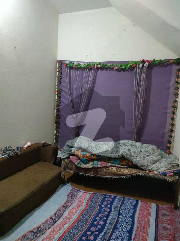 ڈیفینس روڈ لاہور میں 3 کمروں کا 3 مرلہ مکان 32 ہزار میں کرایہ پر دستیاب ہے۔