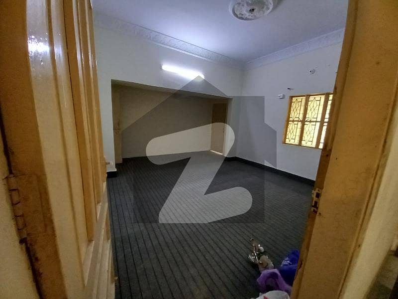 الفلاح سوسائٹی شاہ فیصل ٹاؤن,کراچی میں 8 کمروں کا 6 مرلہ مکان 1.5 کروڑ میں برائے فروخت۔