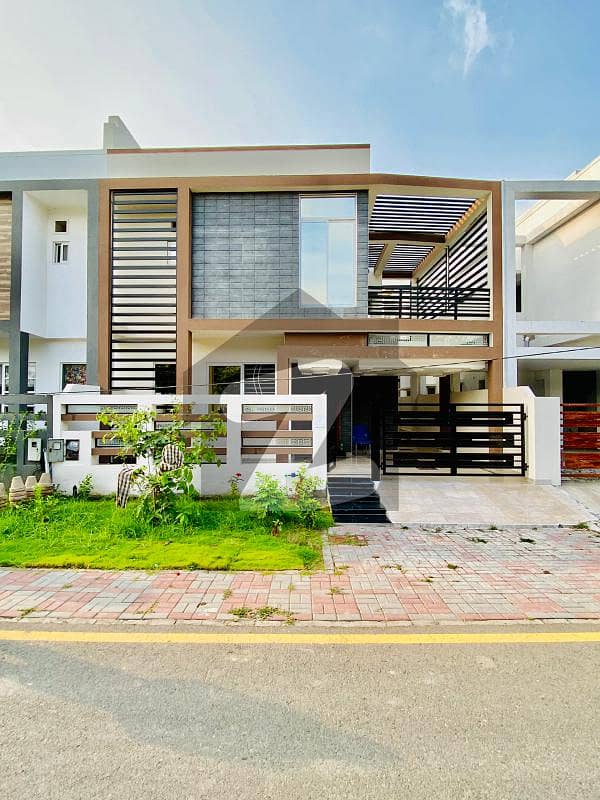 7.5 Marla Compny Made House Available For Rent Dream Gardens Block E