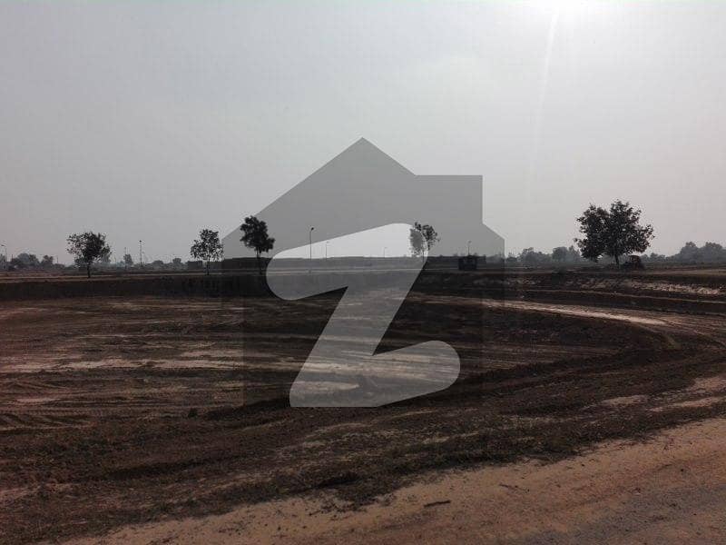 18 Marla Residential Plot For sale In Rs. 22,000,000 Only