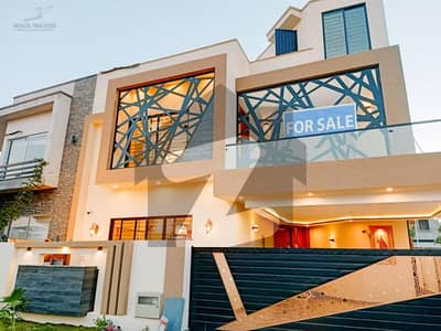 بحریہ ٹاؤن فیز 8 بحریہ ٹاؤن راولپنڈی راولپنڈی میں 5 کمروں کا 10 مرلہ مکان 5.1 کروڑ میں برائے فروخت۔