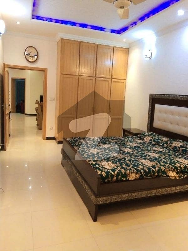 10 marla fully furnished house available for rent bahria town phase 5