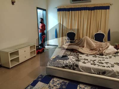ڈی ایچ اے فیز 5 - بلاک ایل فیز 5 ڈیفنس (ڈی ایچ اے) لاہور میں 5 کمروں کا 10 مرلہ مکان 1.75 لاکھ میں کرایہ پر دستیاب ہے۔