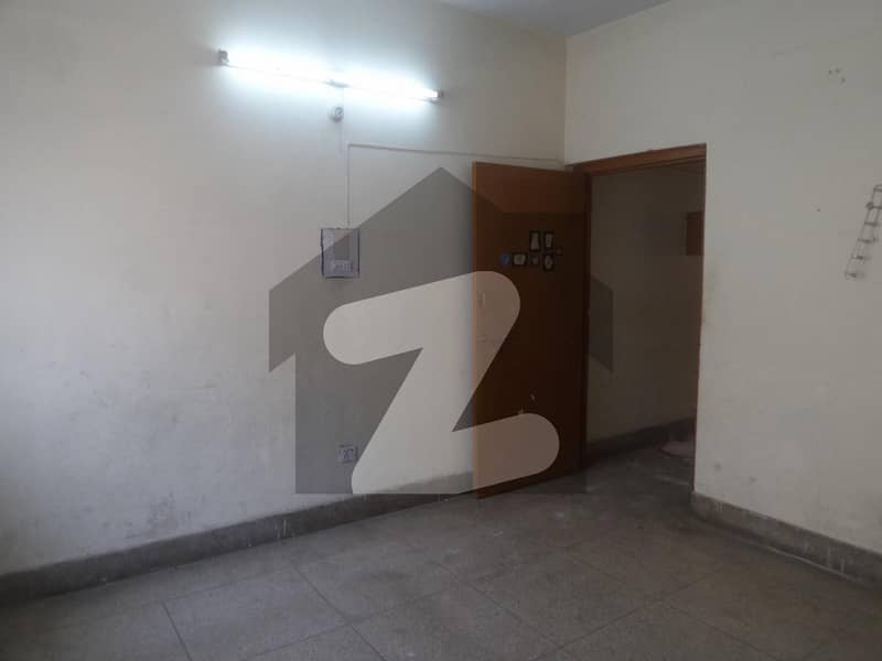 A 10 Marla Flat Located In Askari 14 Is Available For rent