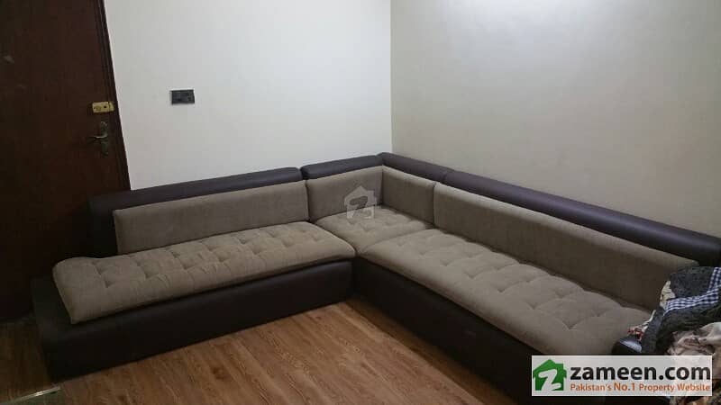 Flat On Rent With Complete Equipment