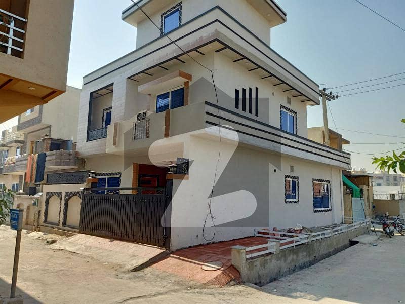 سوان گارڈن ۔ بلاک سی سوان گارڈن,اسلام آباد میں 3 کمروں کا 6 مرلہ مکان 2.4 کروڑ میں برائے فروخت۔