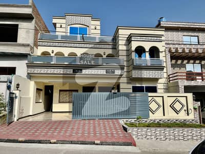 12 MARLA DESIGNER DOUBLE STORY HOUSE FOR SALE