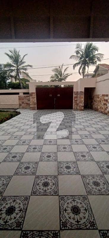 650yards Beautiful Renovated Bungalow In Prime Location Of Dha Phase 4 Karachi