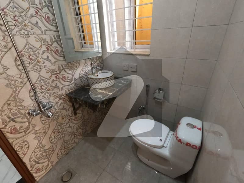 تلسا روڈ راولپنڈی میں 4 کمروں کا 4 مرلہ مکان 1.6 کروڑ میں برائے فروخت۔