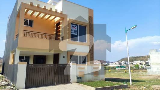 Prime Location House For sale In Bahria Greens - Overseas Enclave - Sector 5