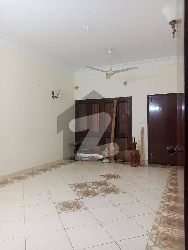 3 bed dd tilted flooring with parking