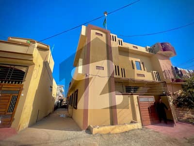 جنجوعہ ٹاؤن راولپنڈی میں 4 کمروں کا 5 مرلہ مکان 1.2 کروڑ میں برائے فروخت۔