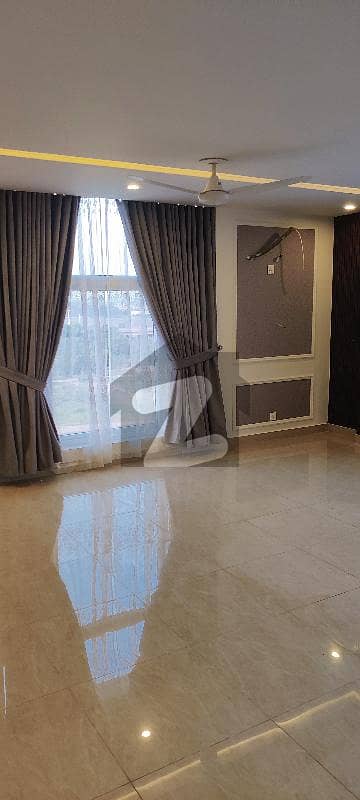 Penthouse Coverd Area 3200 Sq Ft For Sale