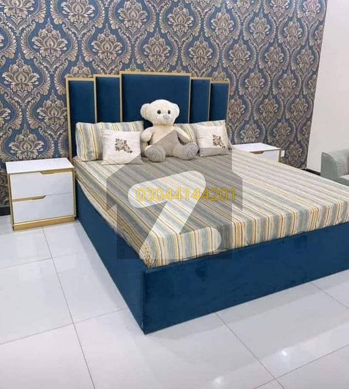 Vip Furnished Bed Room on Rent in Main Cantt on Daily Bases
