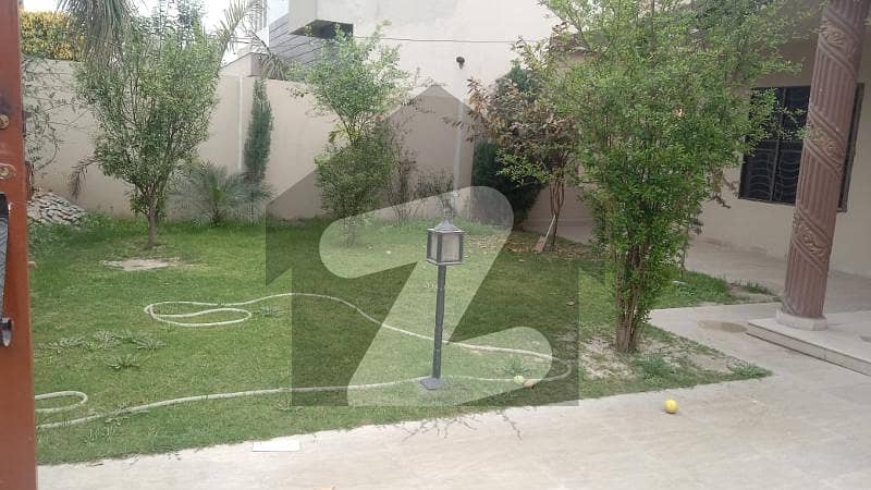 1 Kanal Ideal Location Single Storey House Available For Rent In Valencia Housing Scheme - Block B