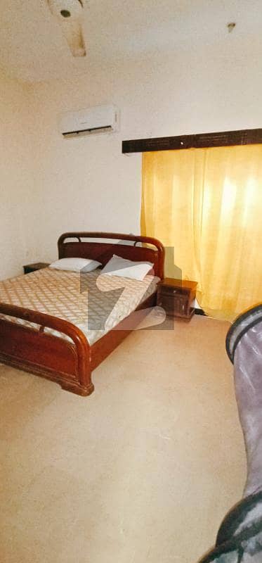 خیابانِ کالونی فیصل آباد میں 2 کمروں کا 4 مرلہ فلیٹ 60 ہزار میں کرایہ پر دستیاب ہے۔