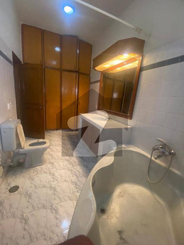 1 Kanal Upper Portion Lower Lock For Rent In Dha Phase 3 Lahore, W block .