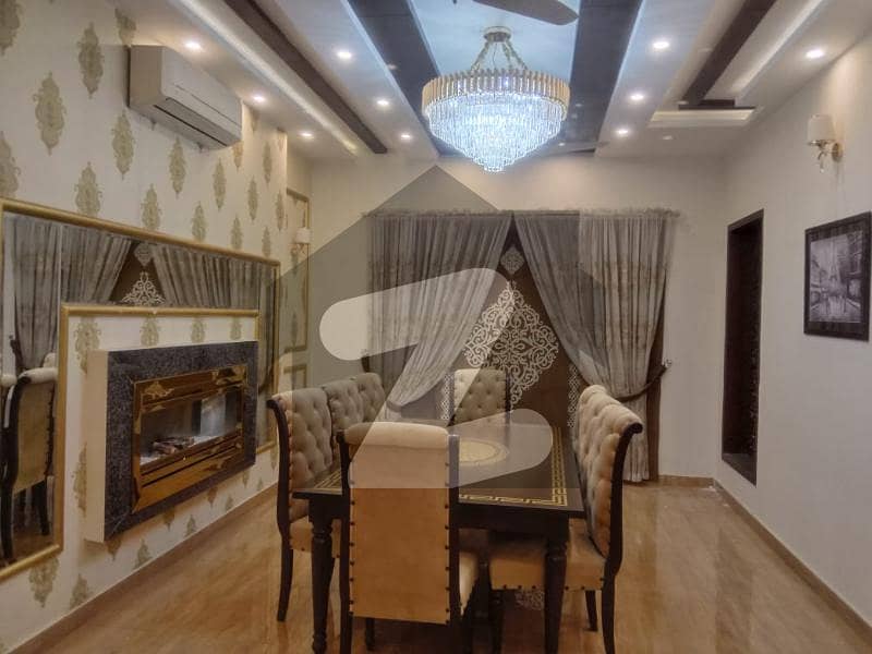 Furnished 10 Marla 5 Bed House For Rent