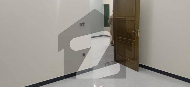 جناح گارڈنز فیز 1 جناح گارڈنز ایف ای سی ایچ ایس اسلام آباد میں 5 کمروں کا 7 مرلہ مکان 2.6 کروڑ میں برائے فروخت۔