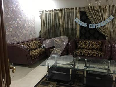 200 SQ 1 UNIT BUNGALOW AVAILABLE FOR COMMERCIAL GULSHAN E IQBAL BLOCK 13D-2