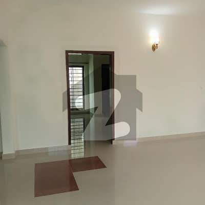 Prime Location Apartment Available For Sale In Askari 11 Lahore
