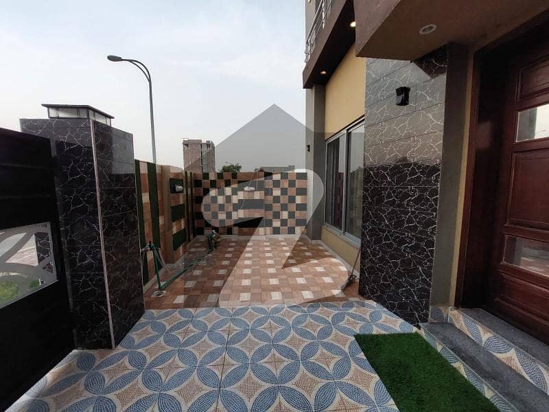 10 Marla Beautiful Home is Available For Sale in Bahria Orchard,